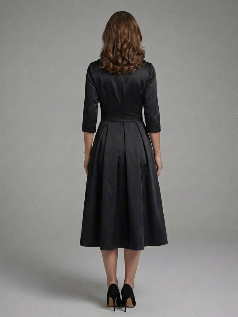 Soleina | Three-Quarter Sleeves Midi Dress