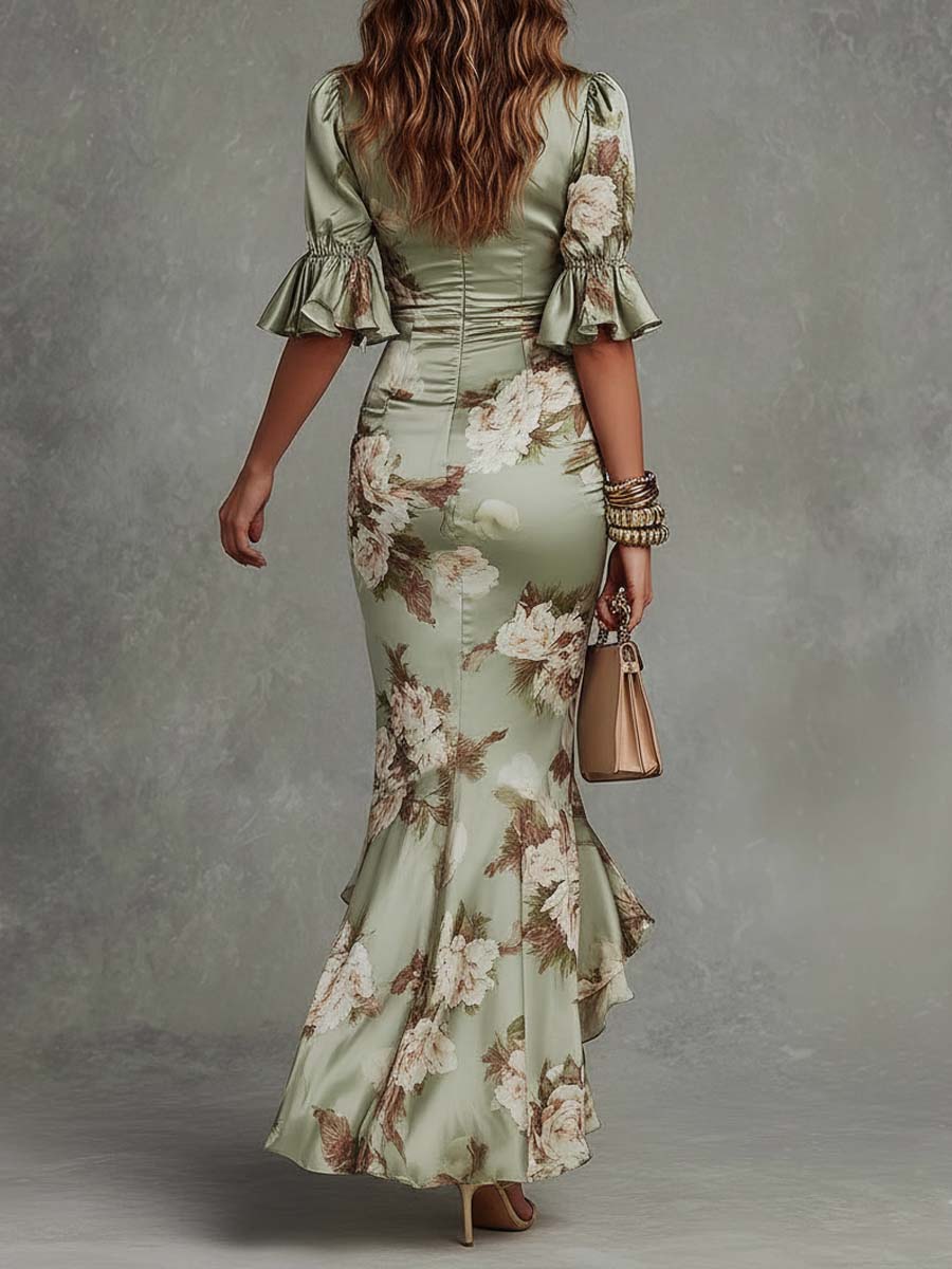 Larissa | Retro Floral Ruched V-Neck Maxi Dress