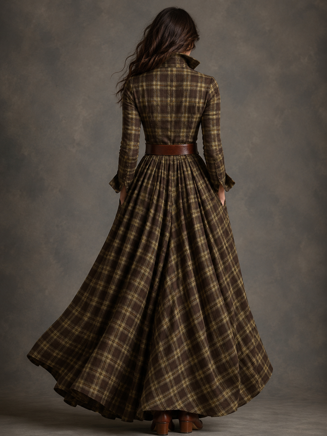 Adelia | Long Sleeve Checkered Dress